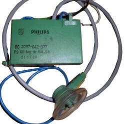 Typische grüne Hochspannungskaskade für die Philips K9 Farbfernseh-Chassis