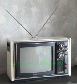 Sony KV-1310E Trinitron Farbfernseher aus der Saison um 1974
